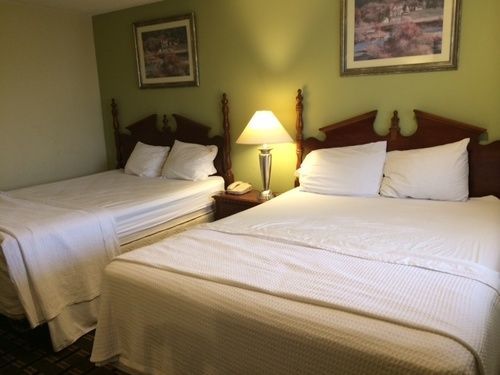 Hospitality Inn Bowmansville Extérieur photo