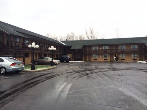 Hospitality Inn Bowmansville Extérieur photo